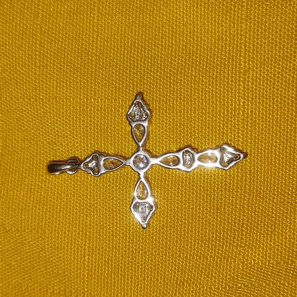 925 Cross Pendant - Picture 5 of 7
